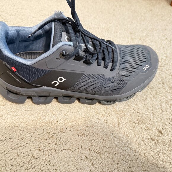 $169 Authentic ON Running Swiss Engineering Women's Black Sneakers Sz.7.5 - Picture 11 of 12